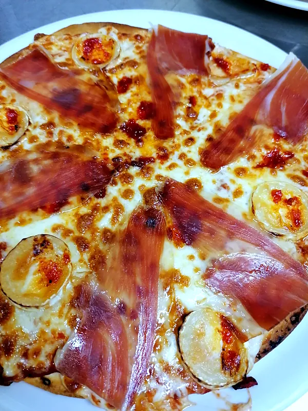 Pizzas de masa fina